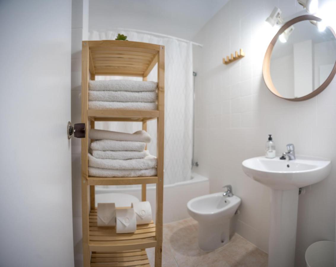 Delfín Playa Basic Ha Apartment Cadiz Bagian luar foto