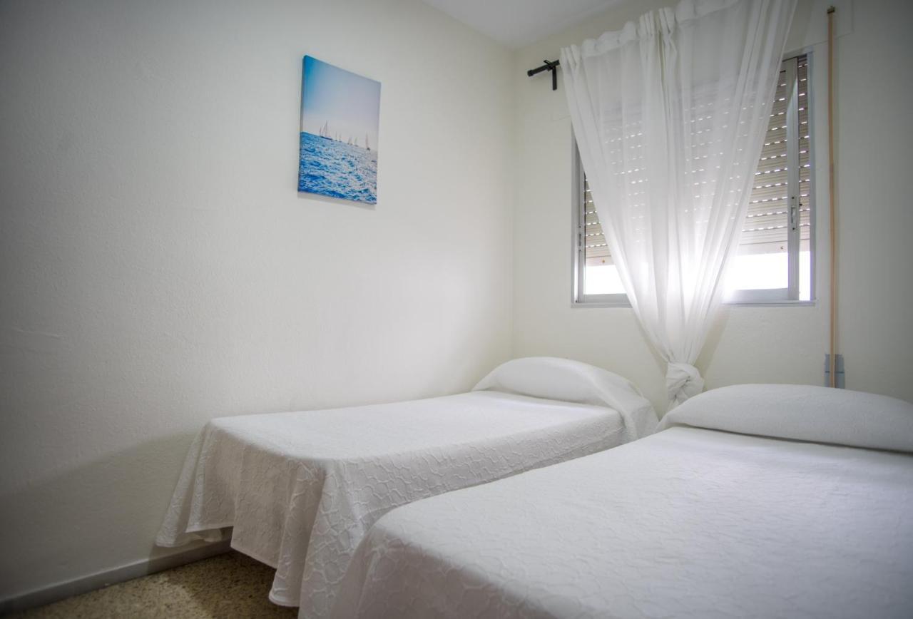 Delfín Playa Basic Ha Apartment Cadiz Bagian luar foto